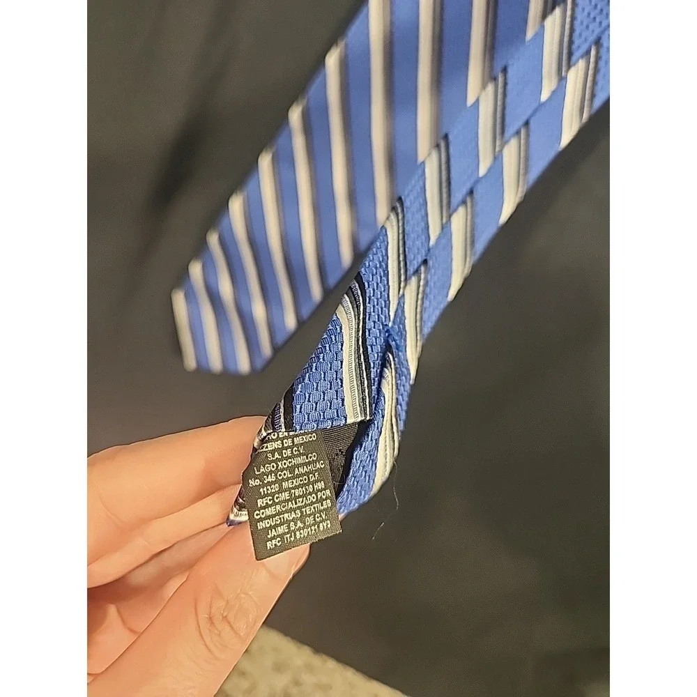 Lucio Lamberti Men's Tie‎ Italian Silk